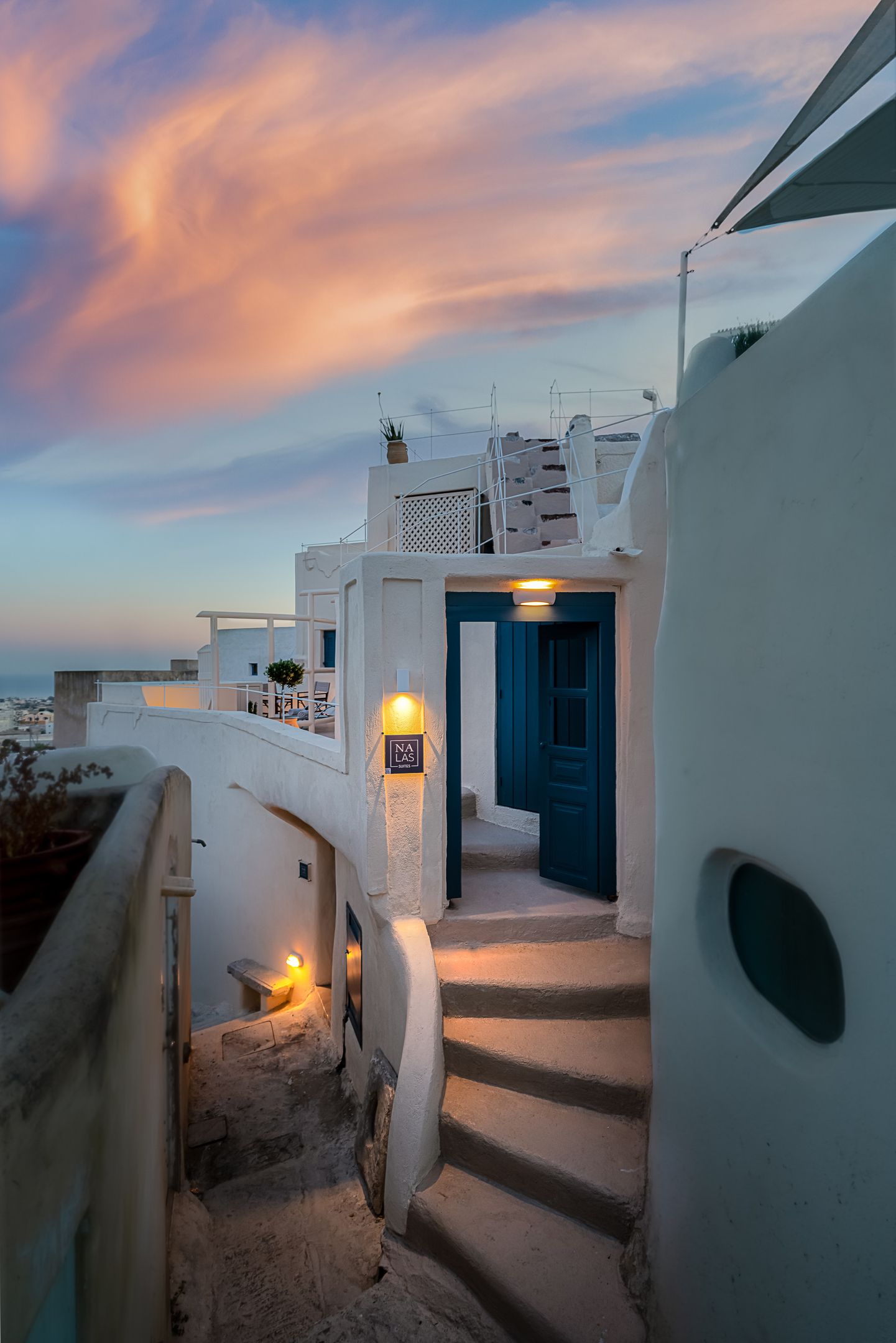 Nalas Suites Santorini
