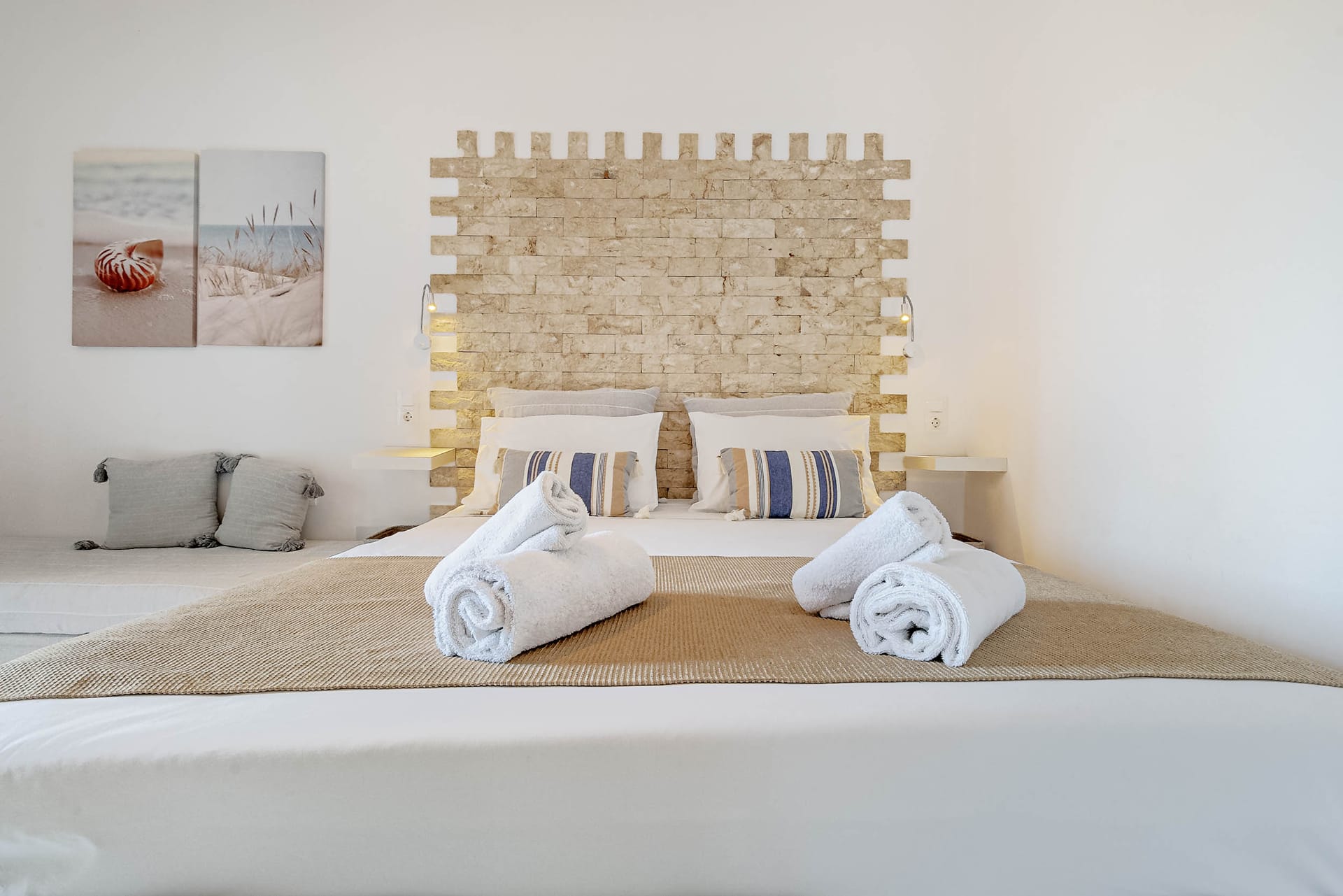 Nefeli Hotel