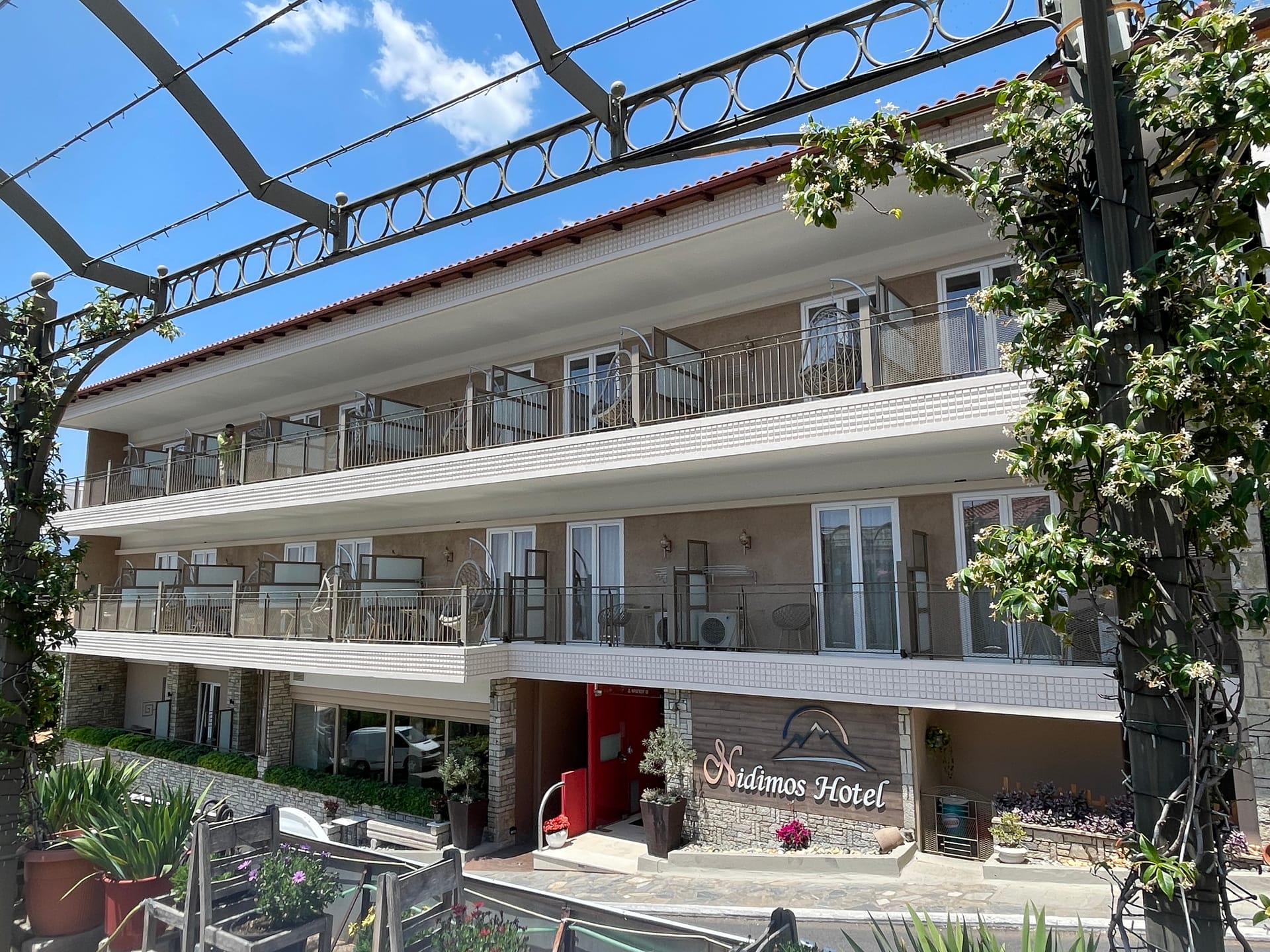 Nidimos Hotel