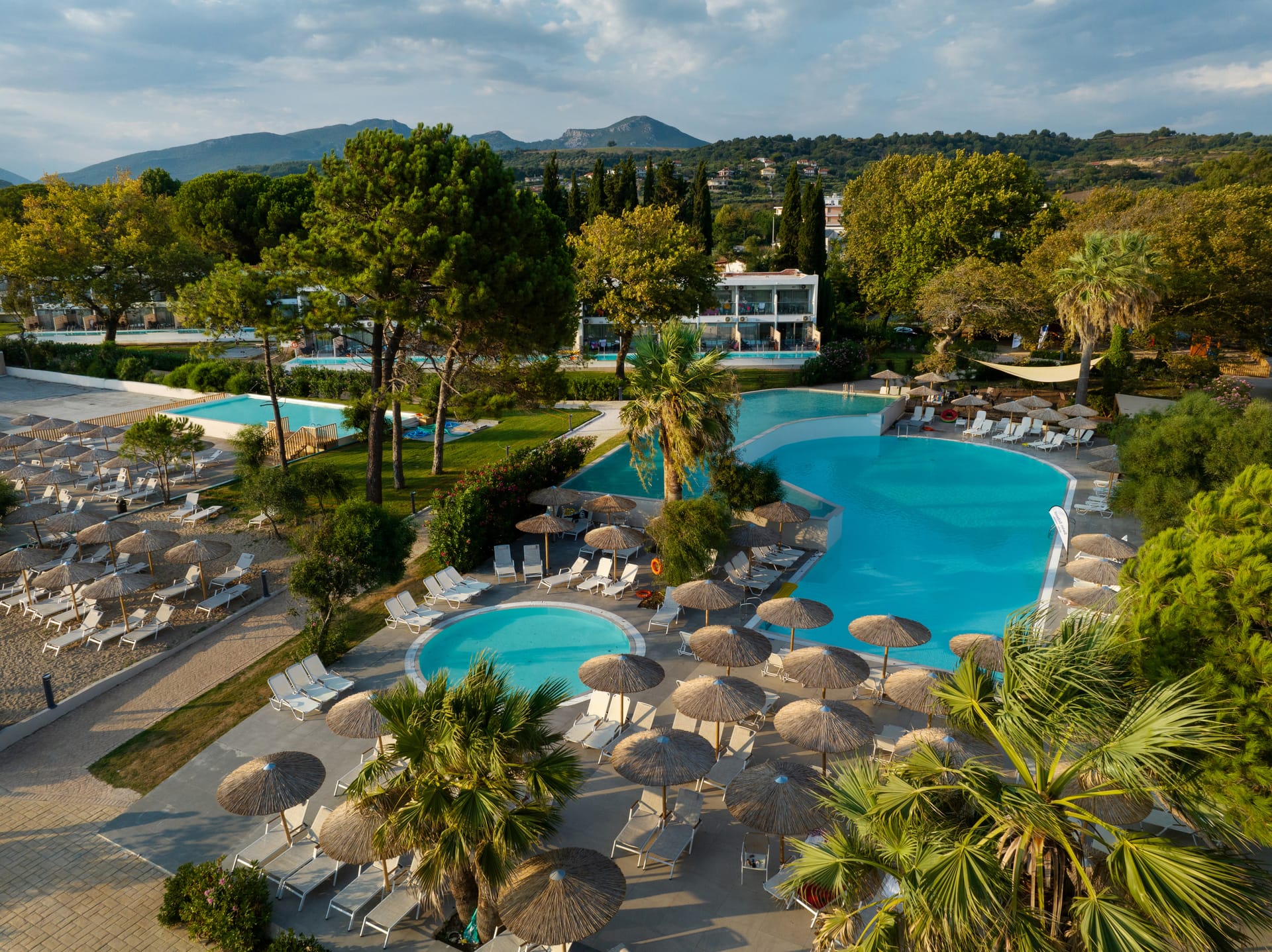 Ninos Grand Beach Resort