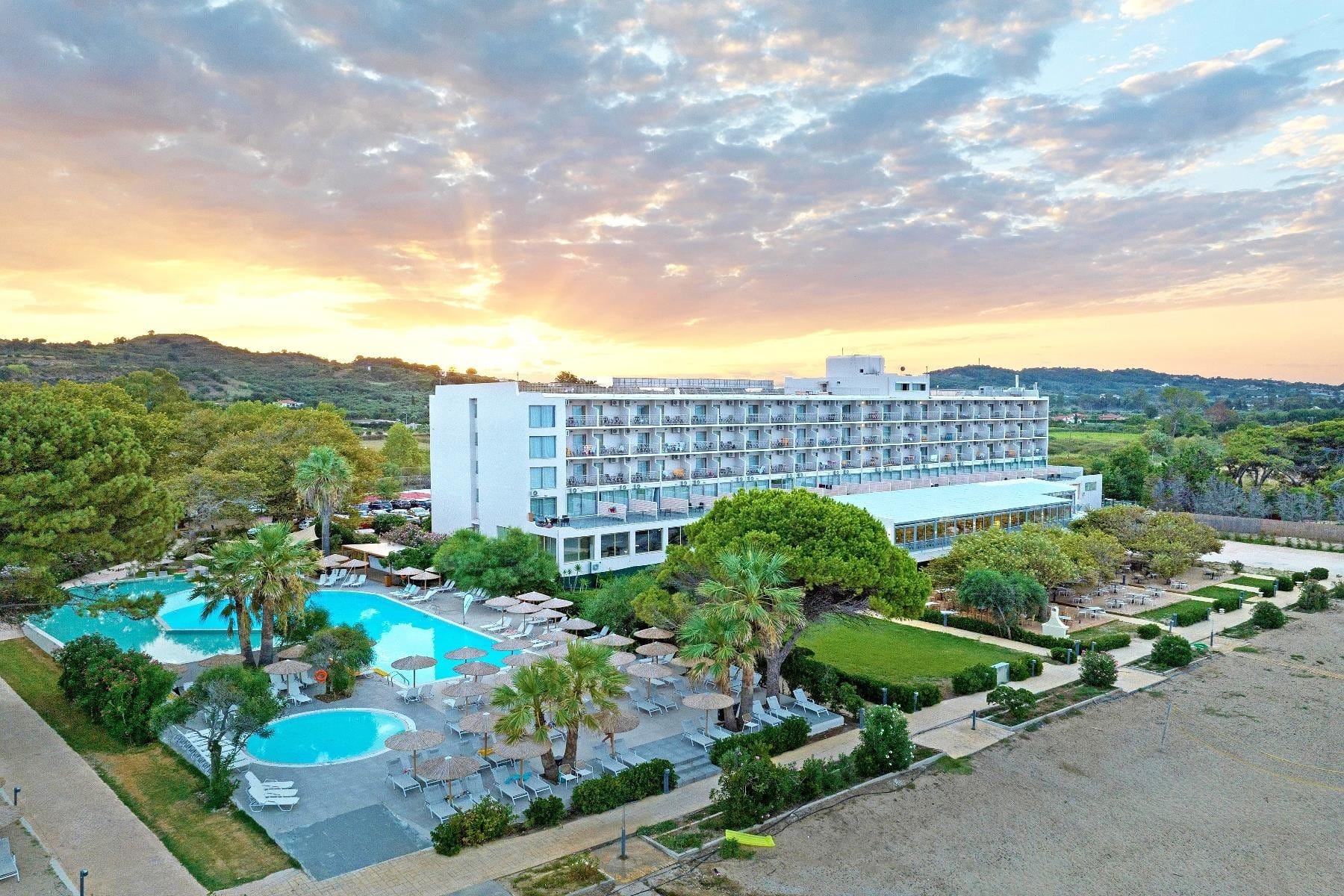 Ninos Grand Beach Resort