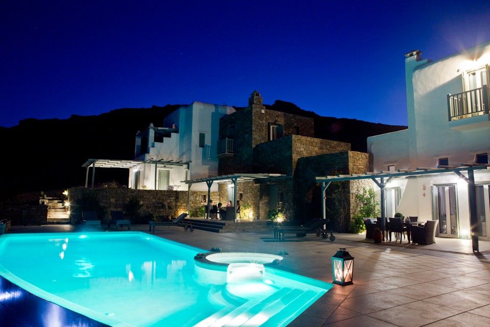 Niriides Homes & Villas
