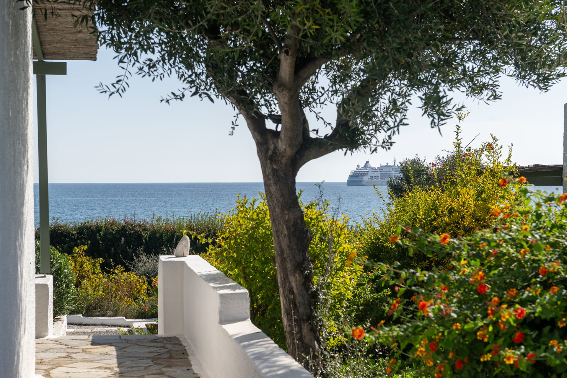 Niriides Mani Beachfront Residences
