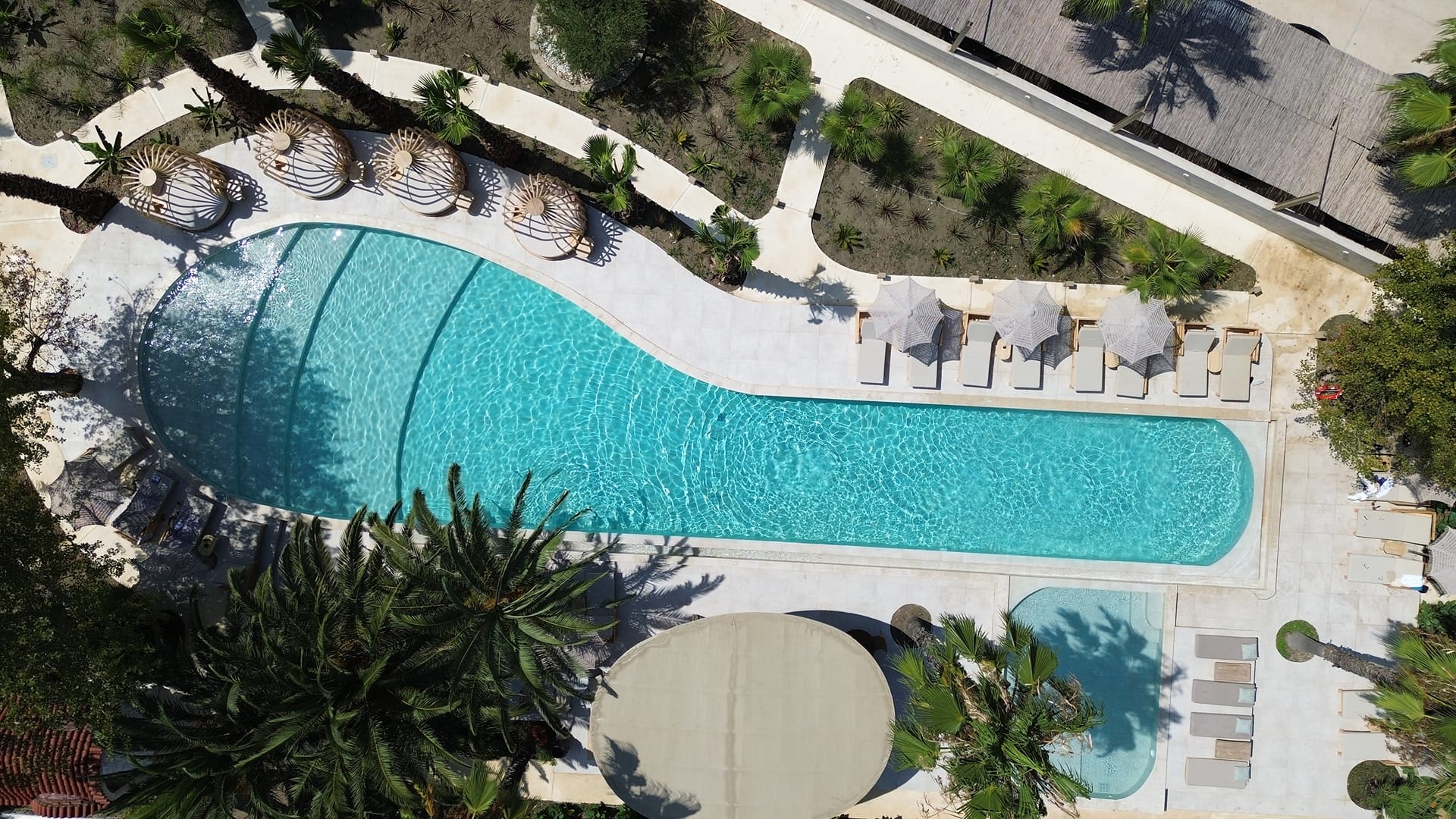 Nusa Suites & Villas