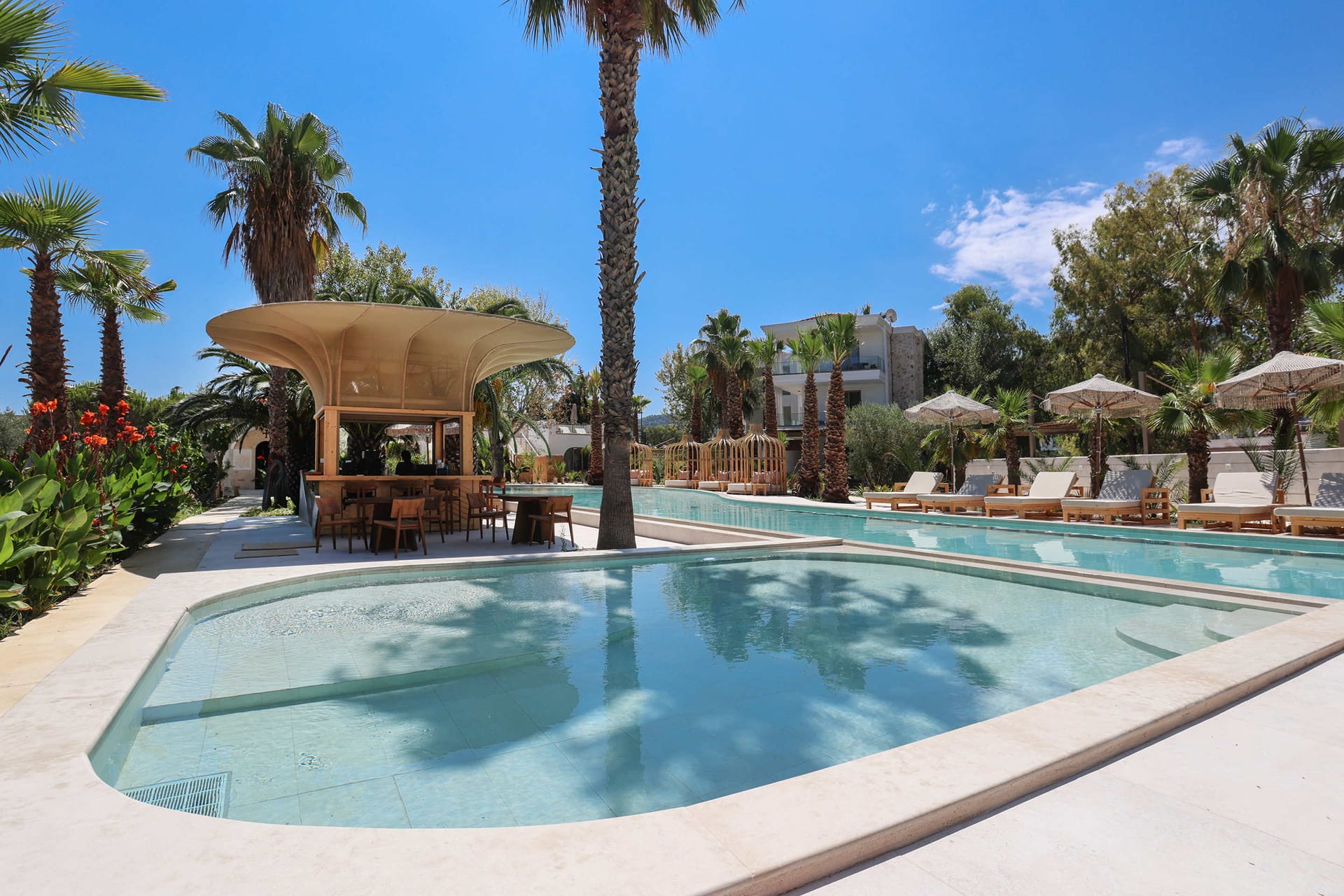 Nusa Suites & Villas