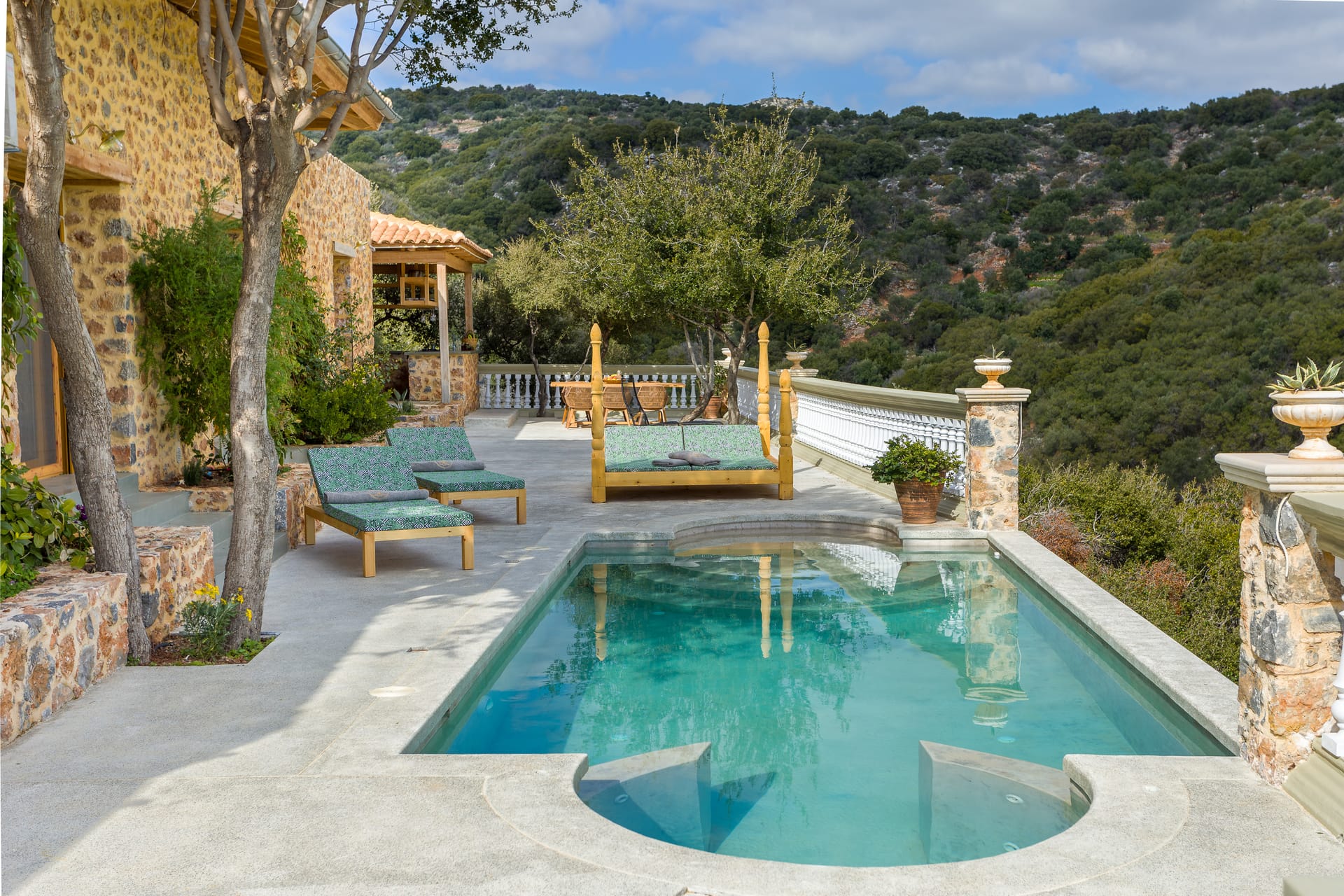 Oak Tree Estate