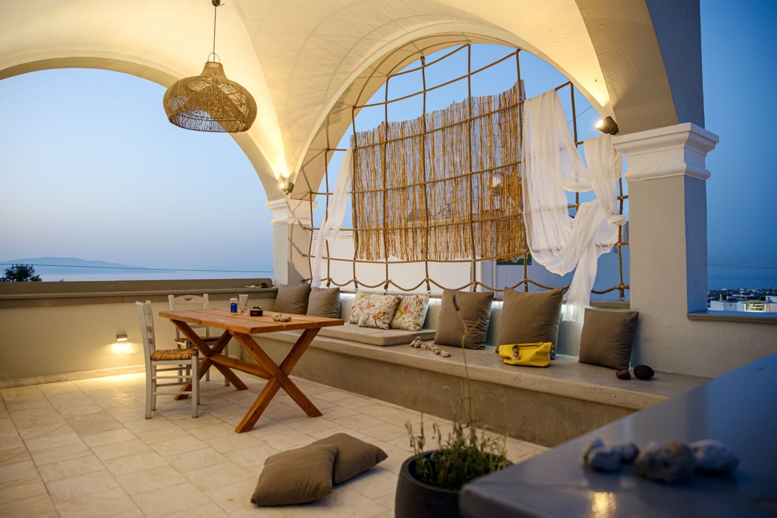 Oia Hostel