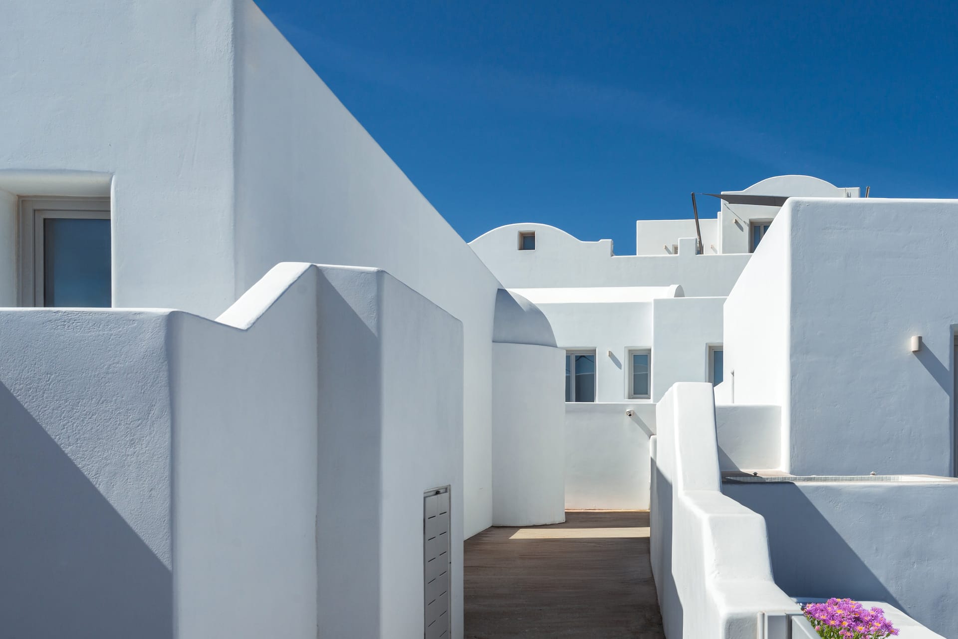 Oikos Santorini Living Concept