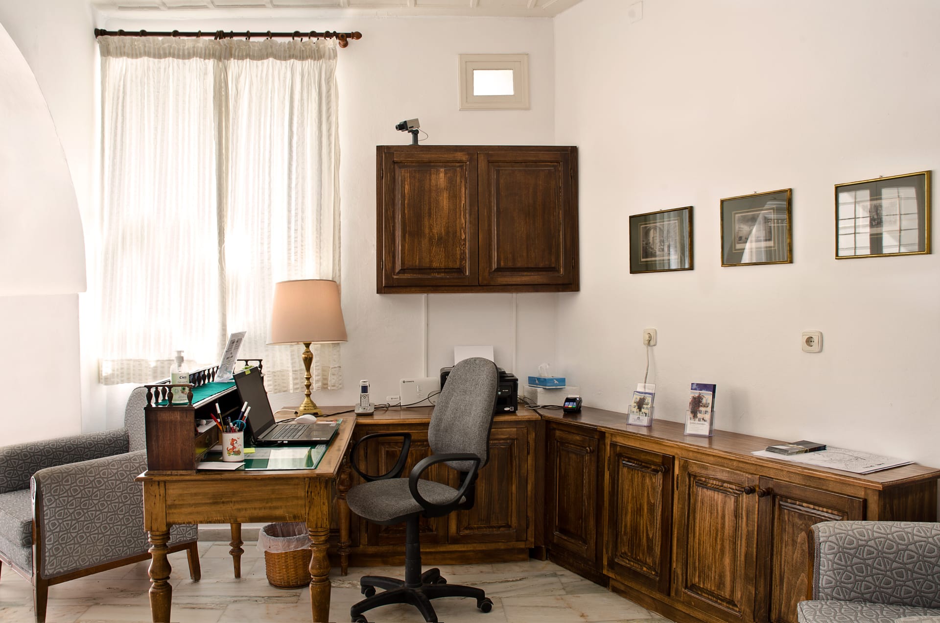 Hotel Omiros Syros