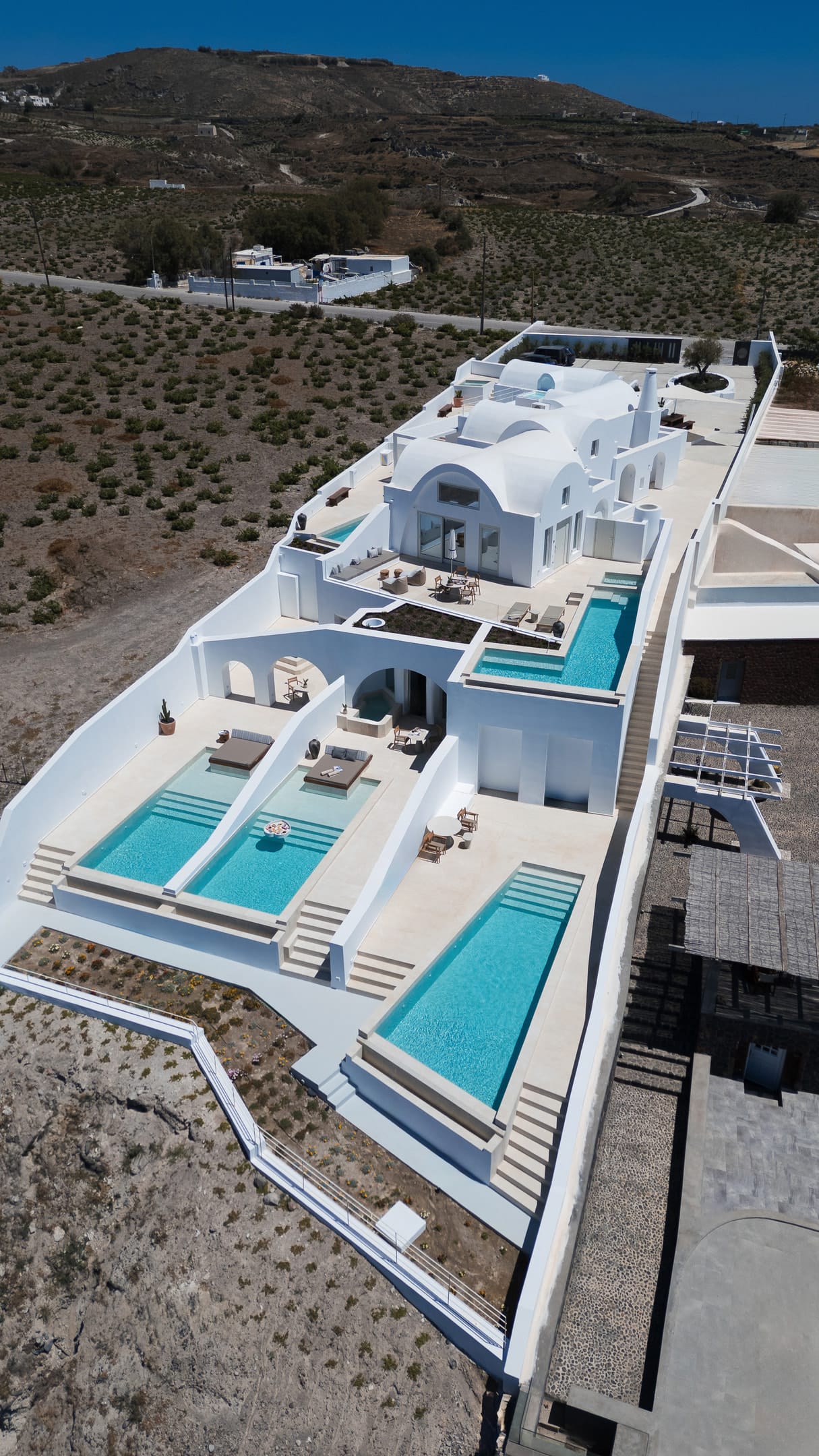 Omna Caldera Suites