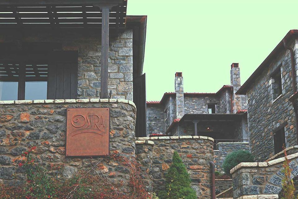 Ostra Menalon Luxury Suites