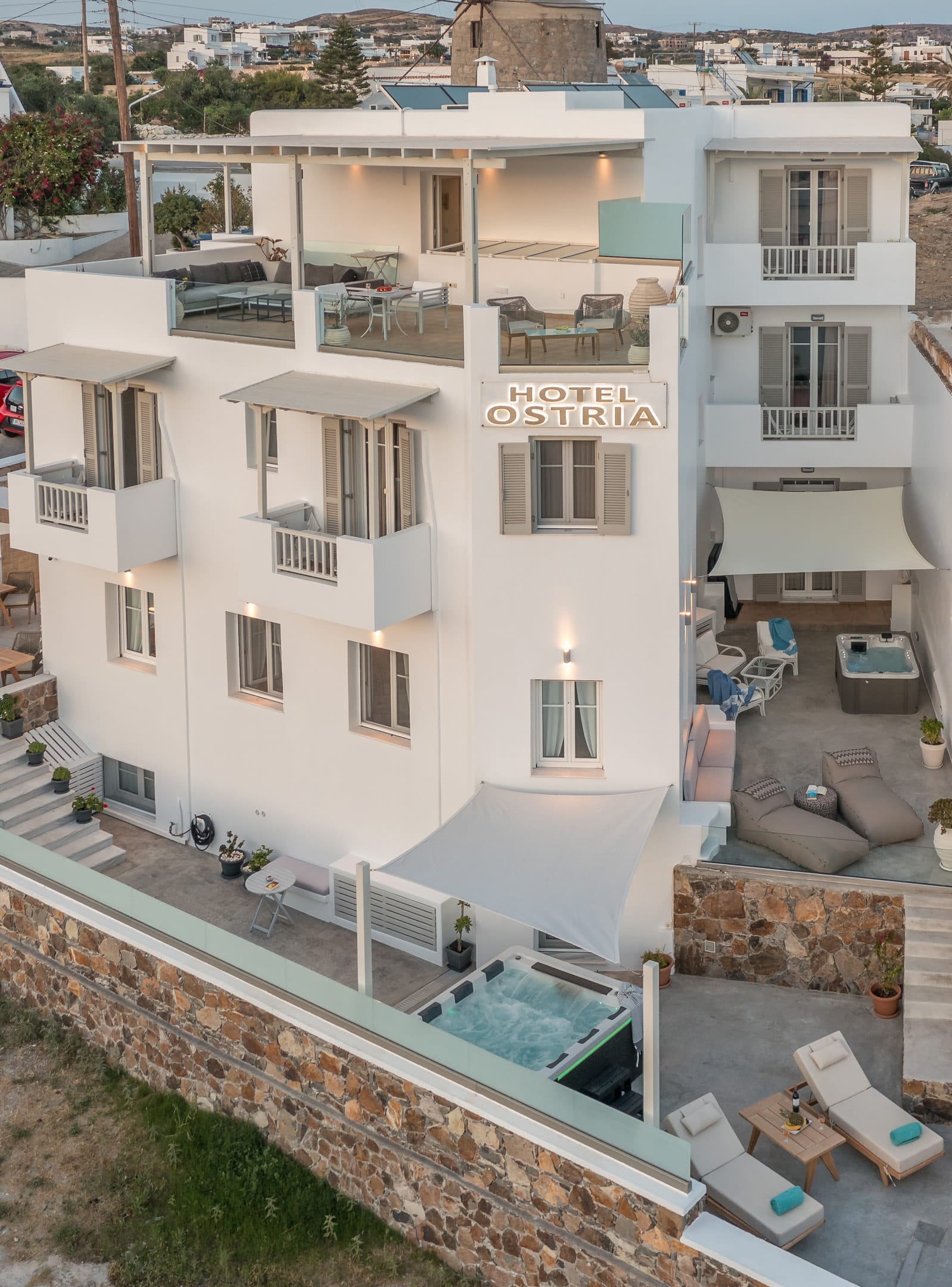 Ostria Hotel