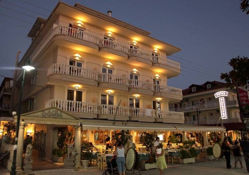 Parthenon Art Hotel