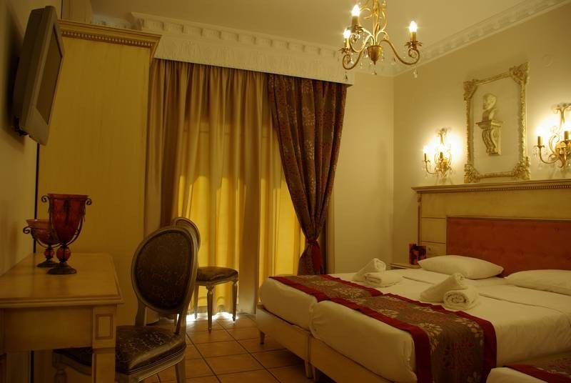 Parthenon Art Hotel