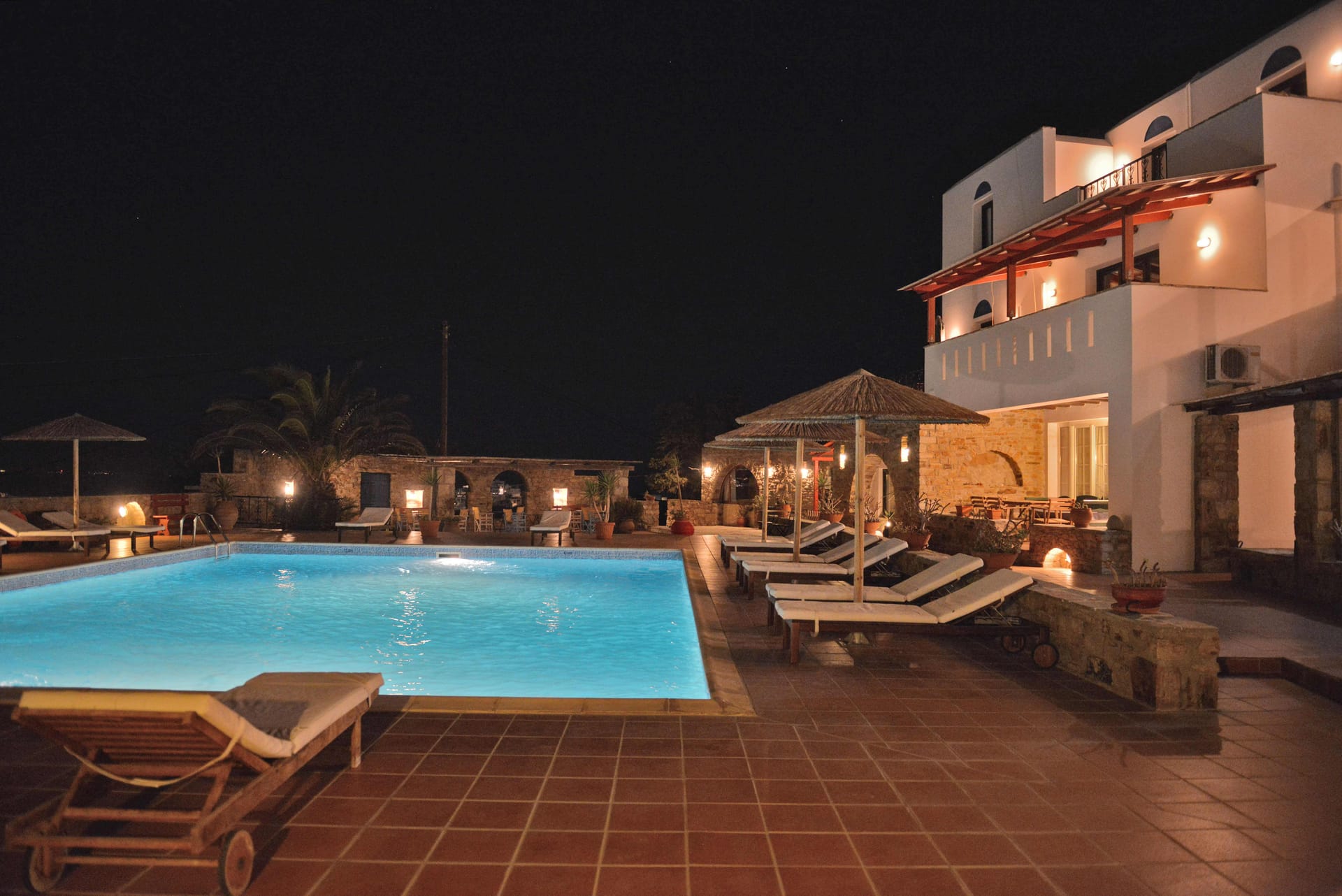 Paradisia Suites