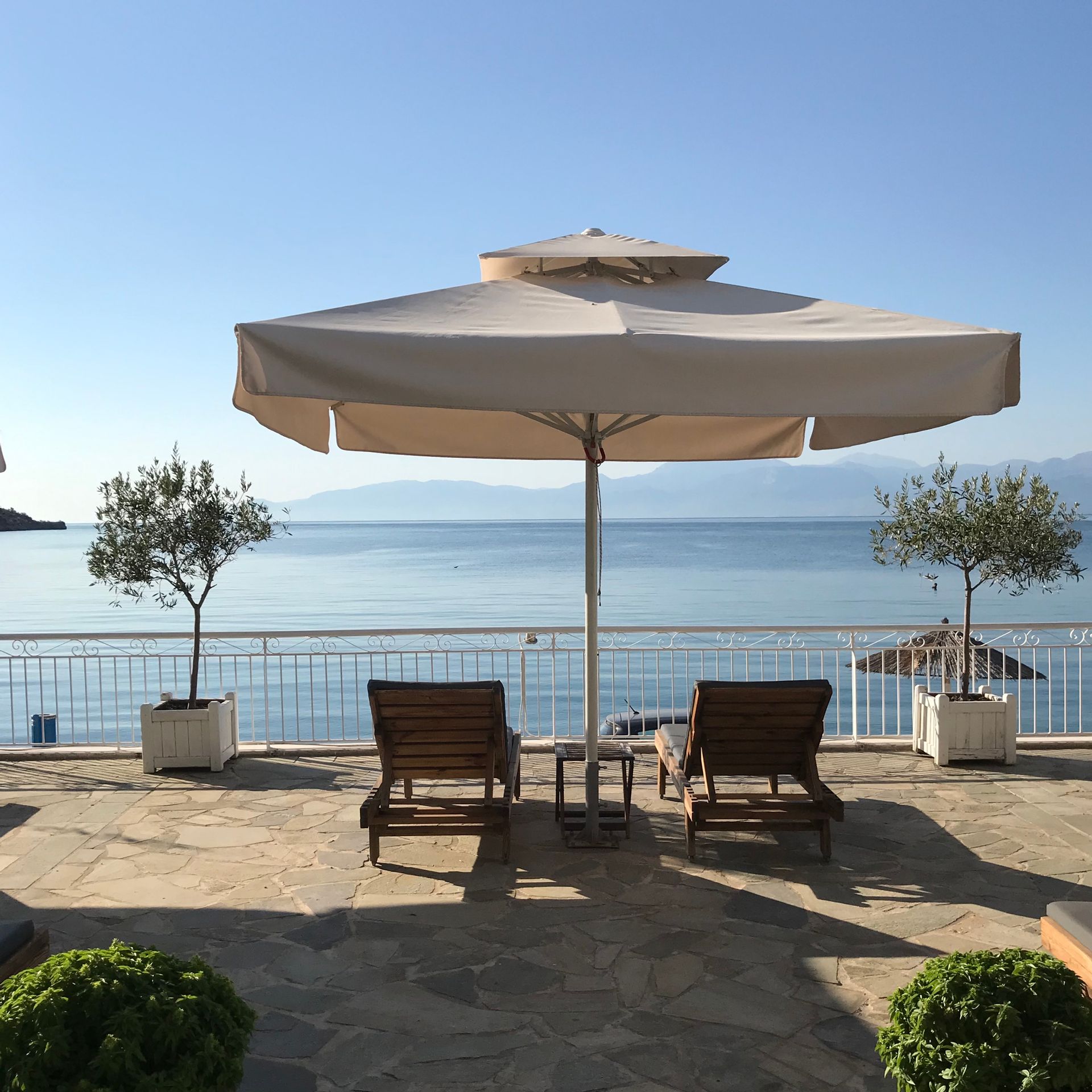 Paradisos Guesthouse