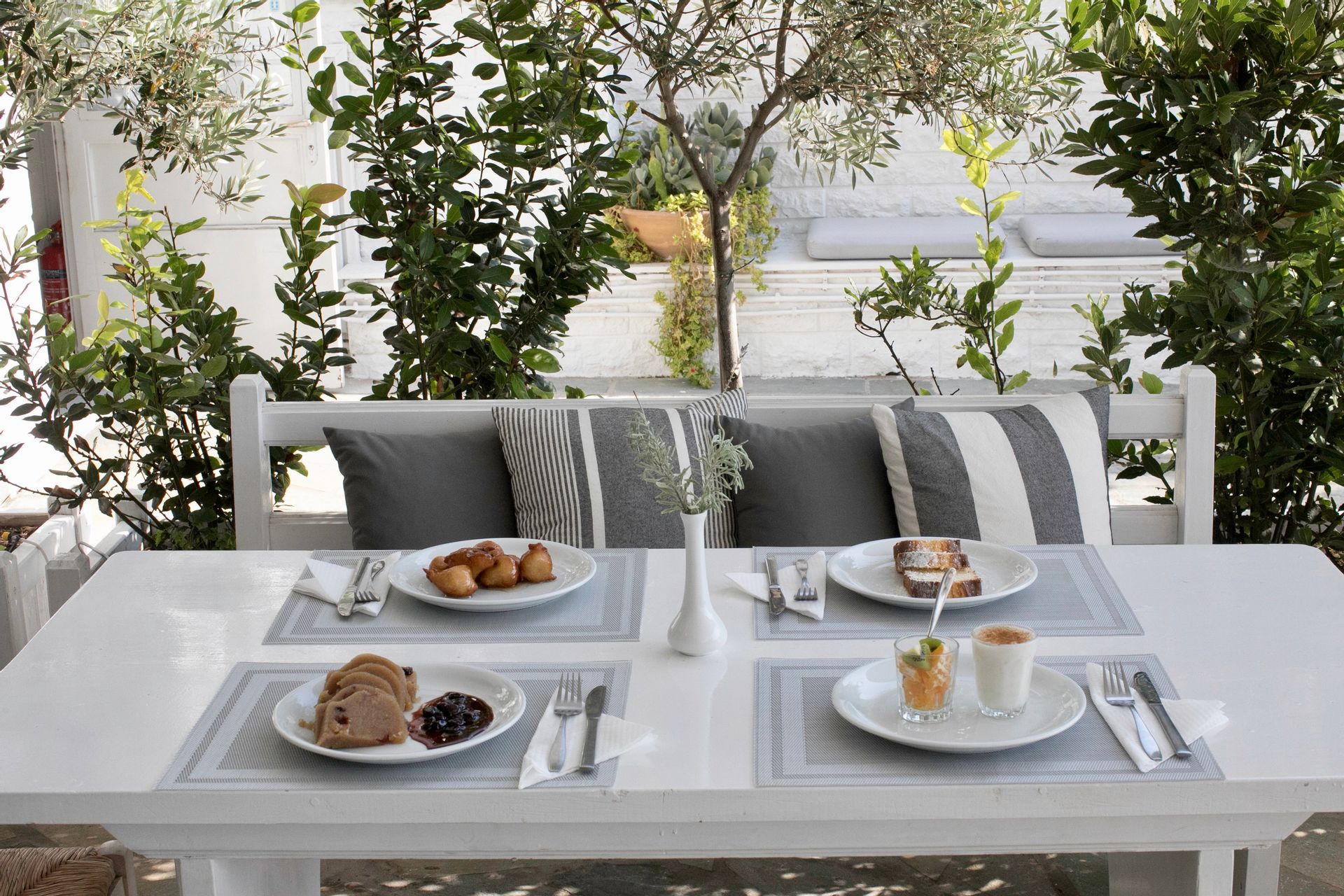 Paradisos Guesthouse