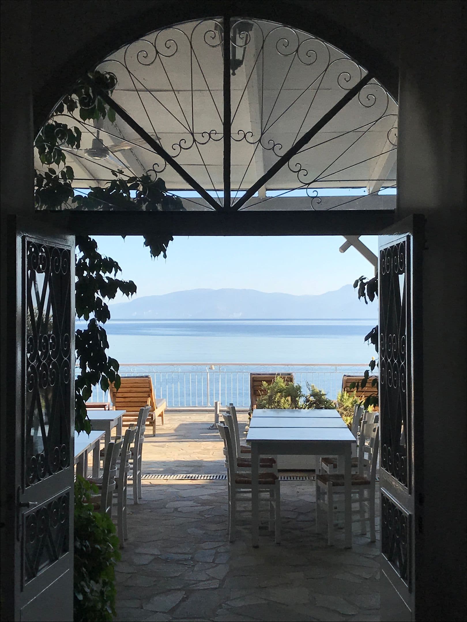 Paradisos Guesthouse