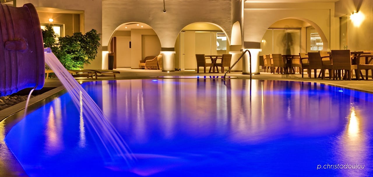 Parasol Luxury Hotel & Suites