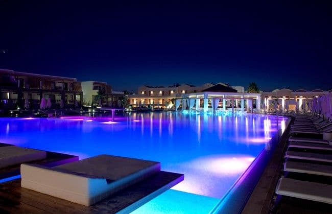 Pelagos Suites Hotel