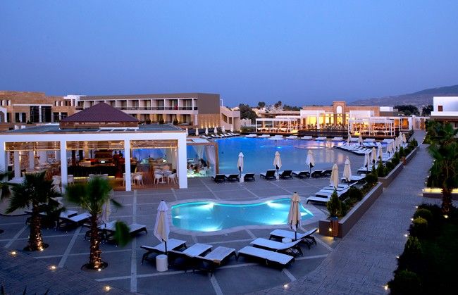 Pelagos Suites Hotel
