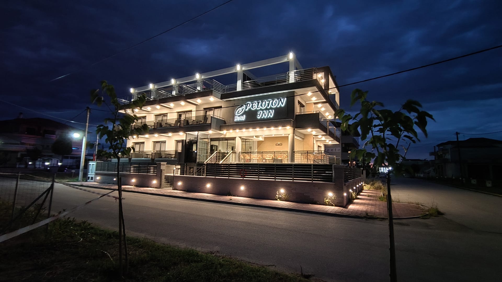 PELOTON INN