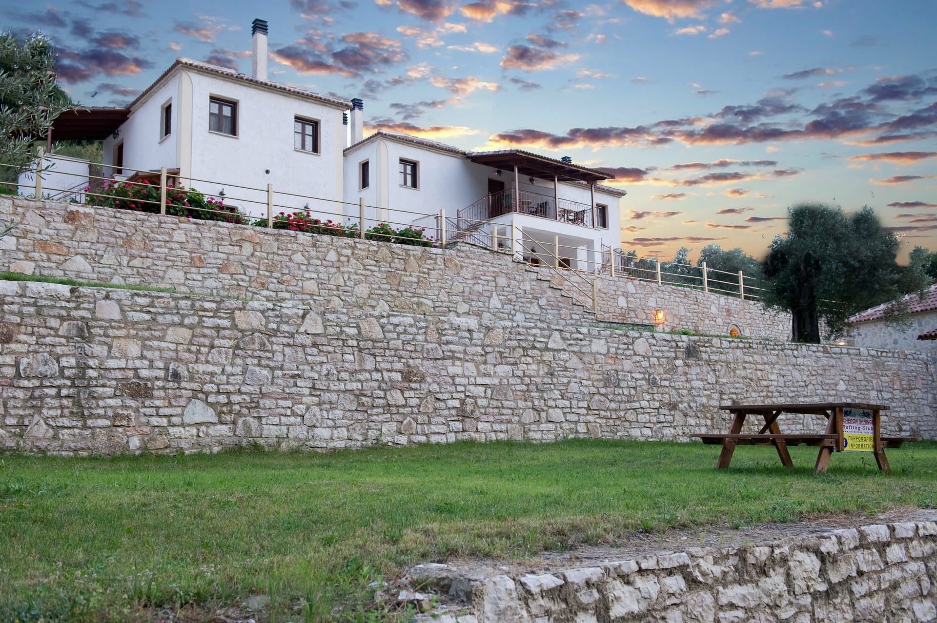 Piges Hotel