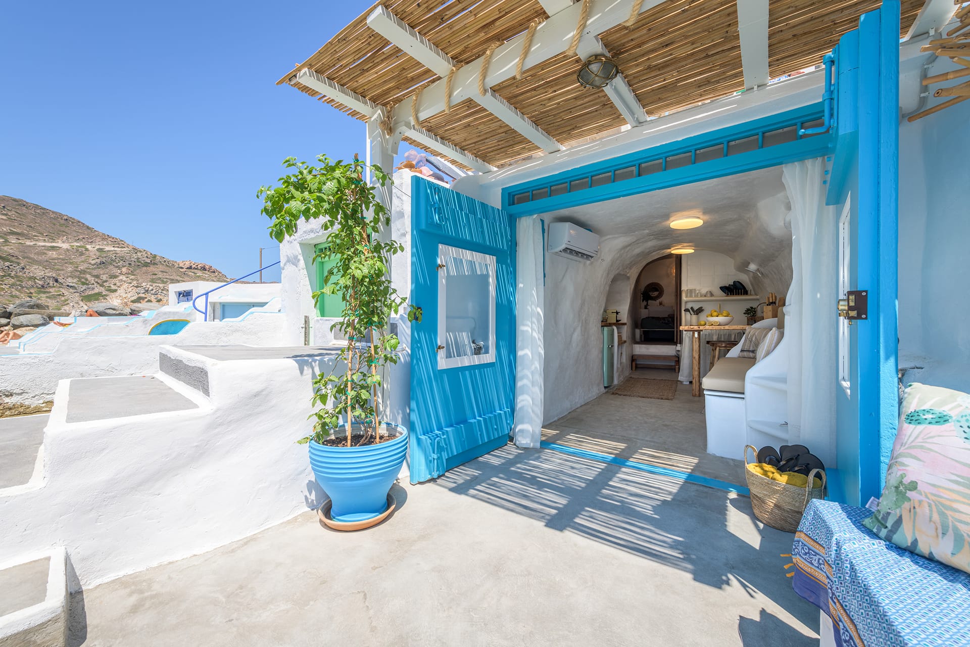 Pigi Zois Fisherman House Milos