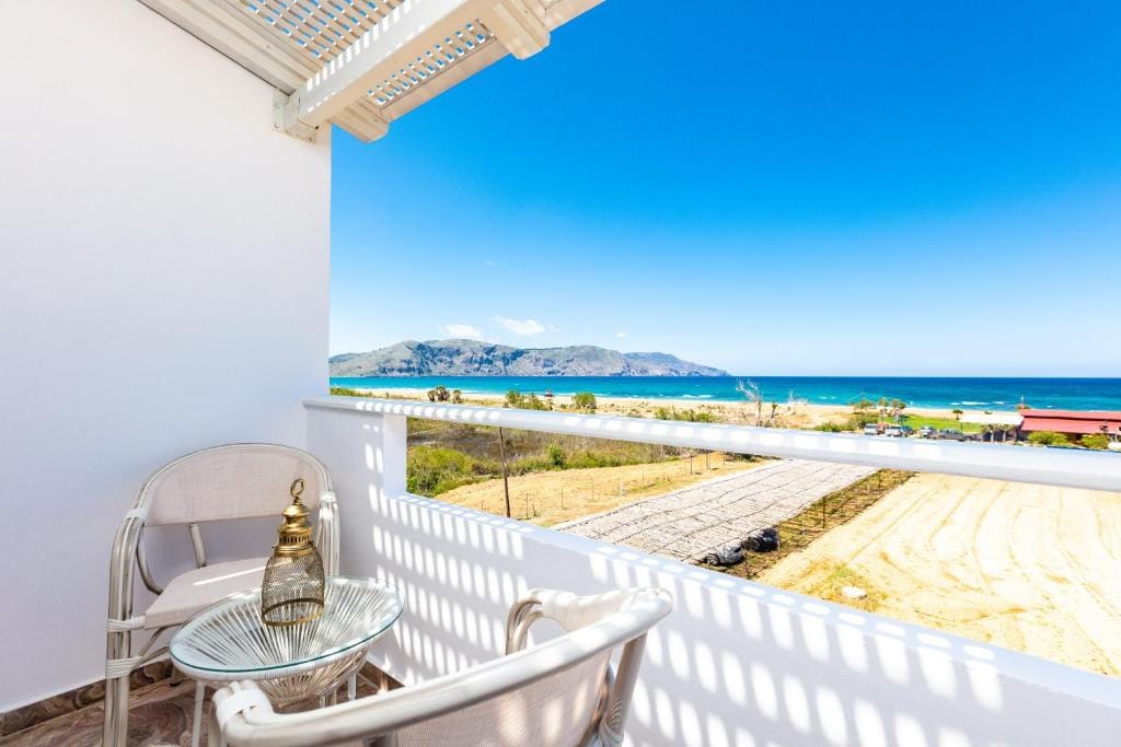 Pinelopi Beach Suites Rethymno