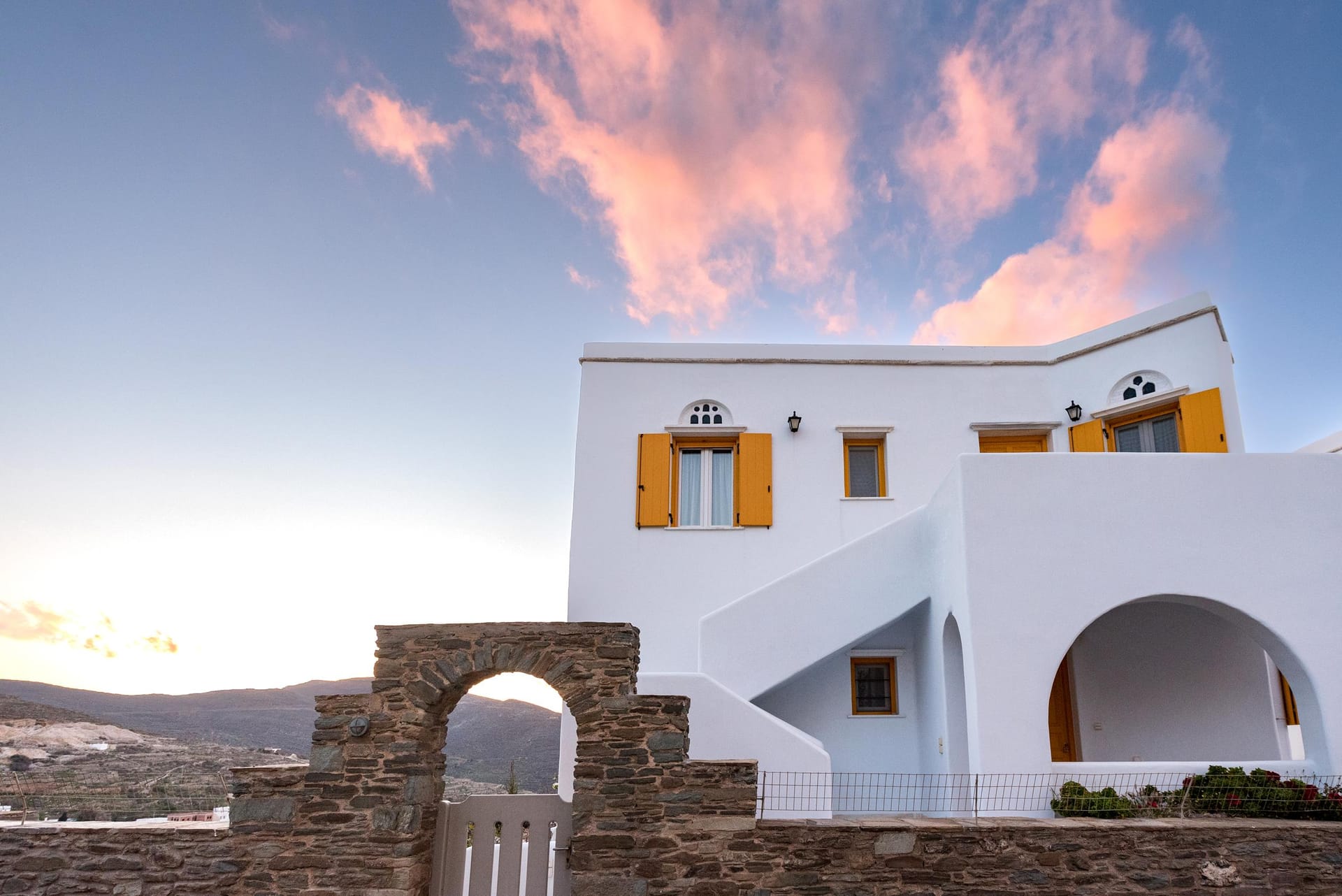 Pirgos Suites