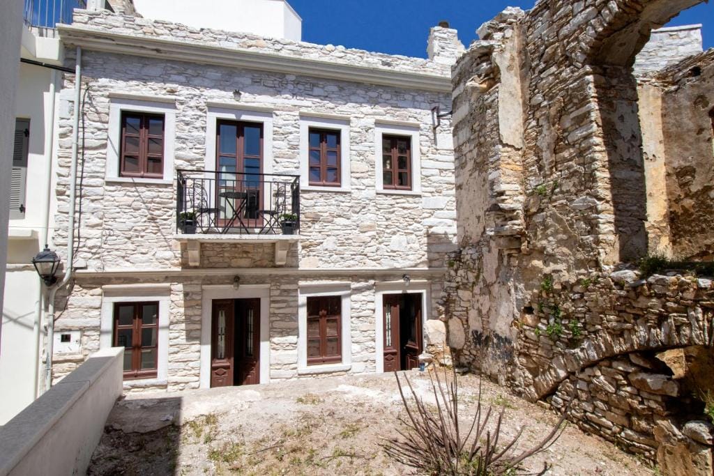 Platsa's House