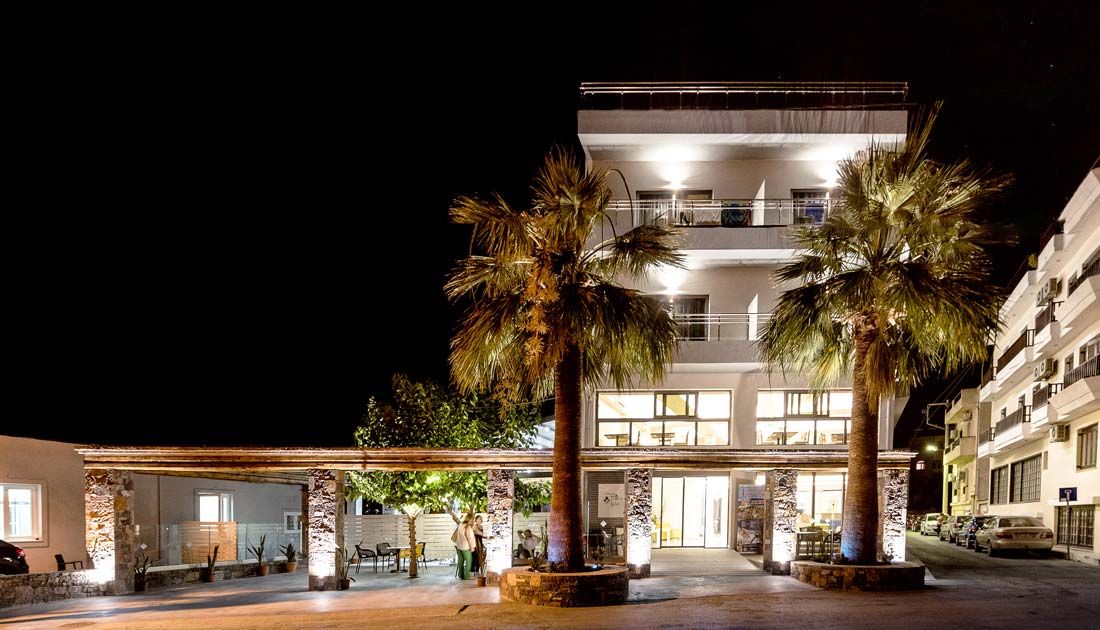 Pollis Hotel