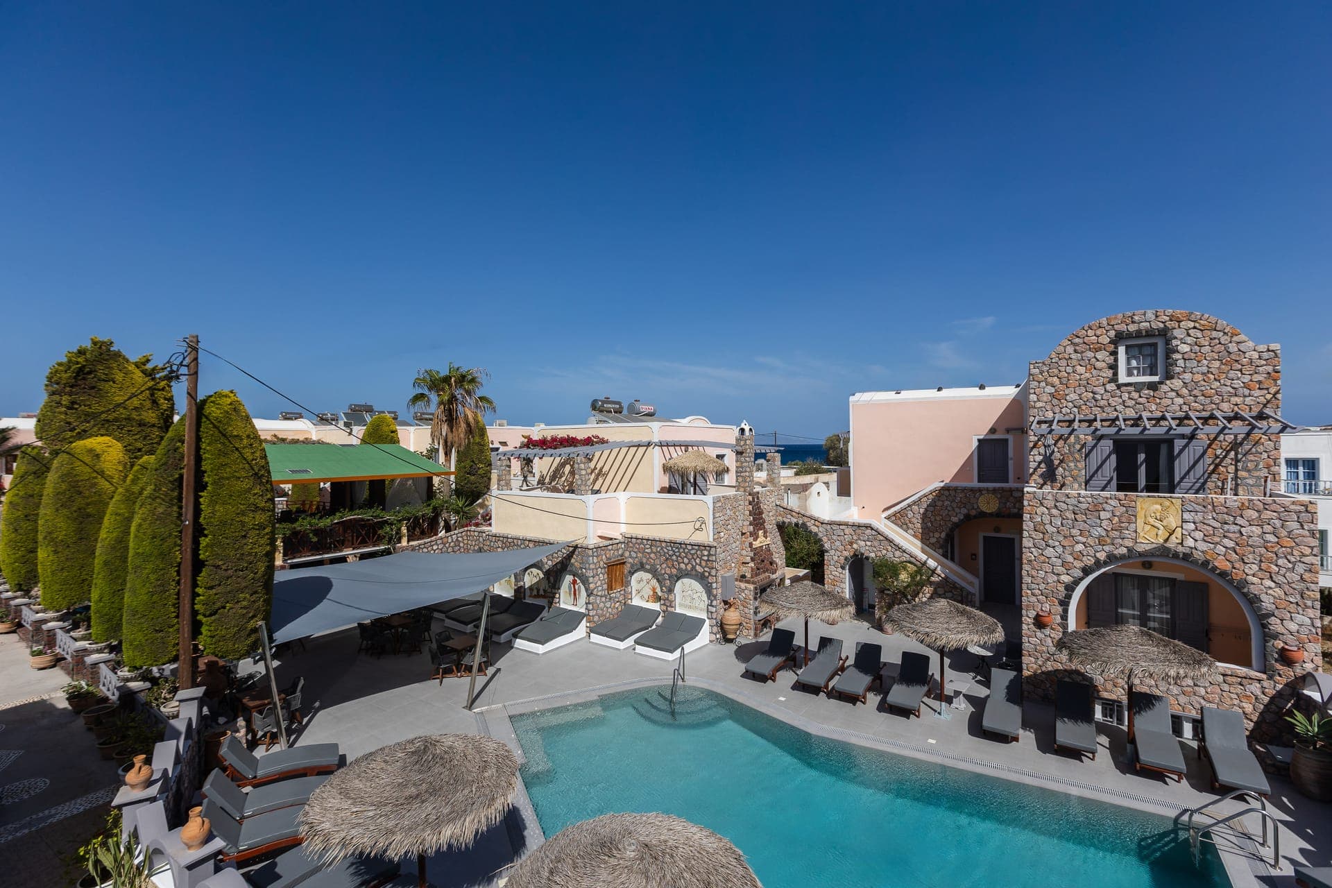 Polydefkis Hotel Santorini