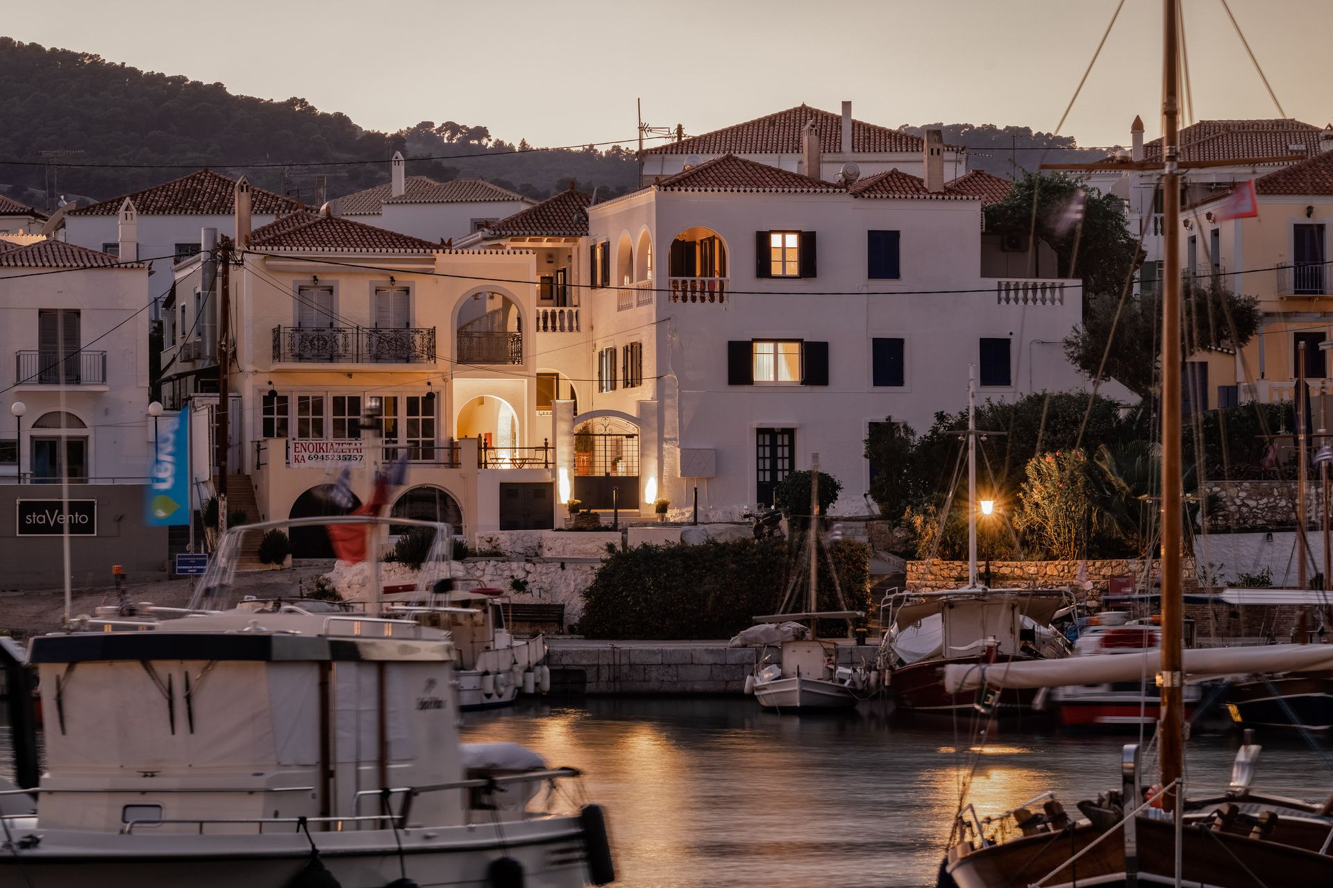 Porto Vecchio Luxury Suites Spetses