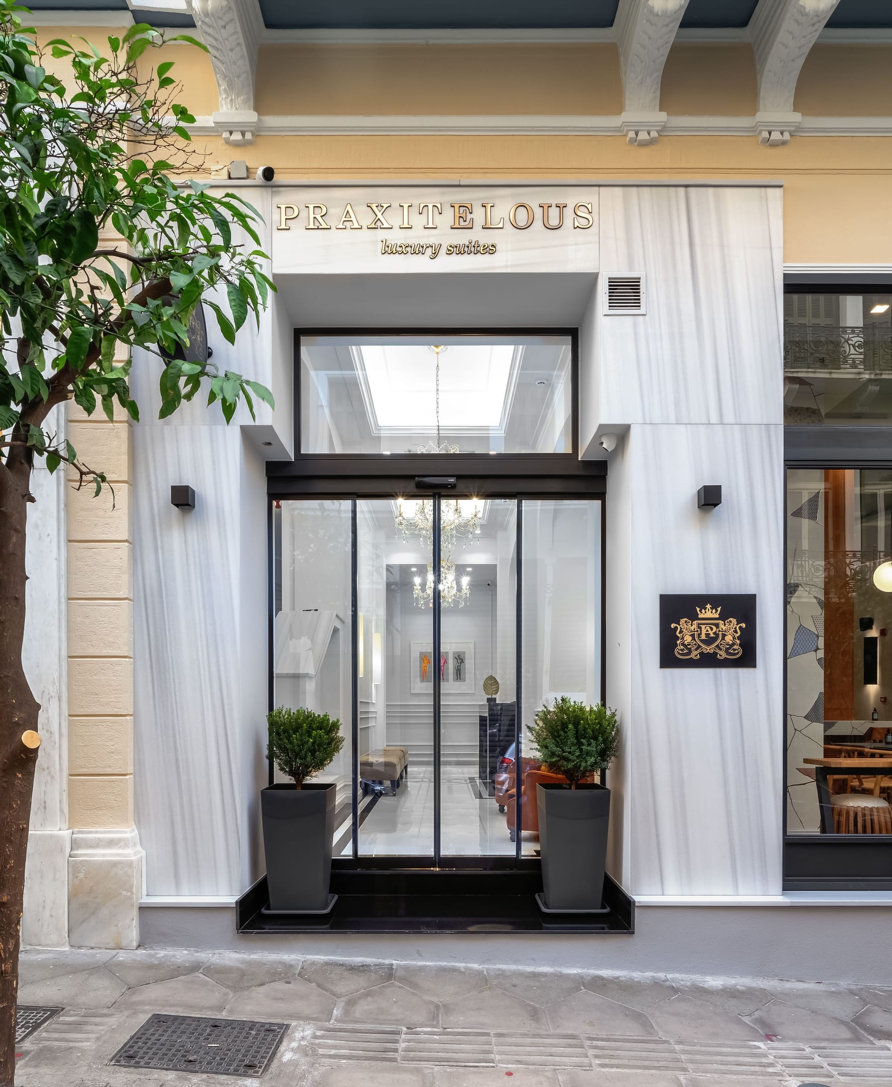 Praxitelous Luxury Suites