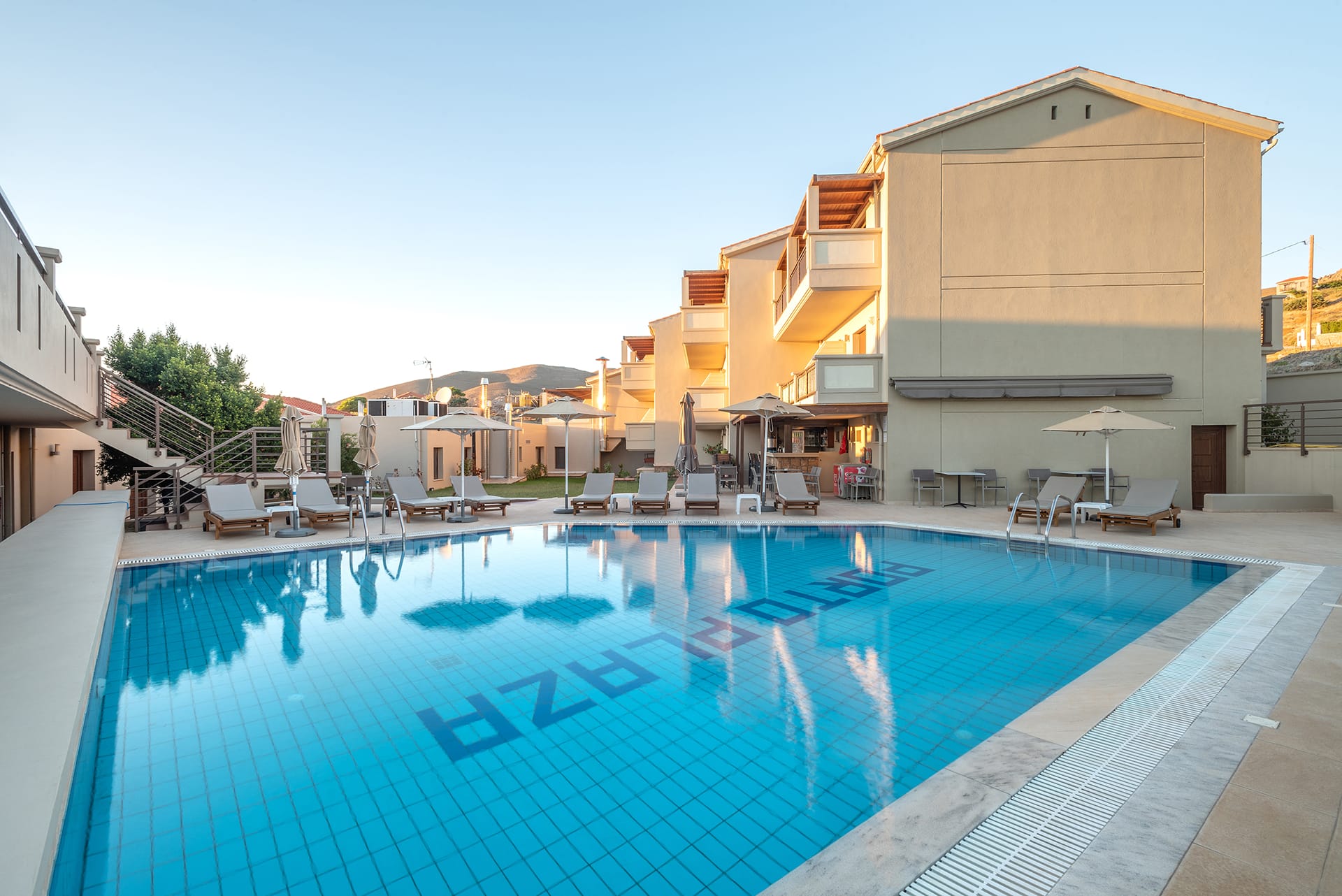 Porto Plaza Beach Resort Hotel