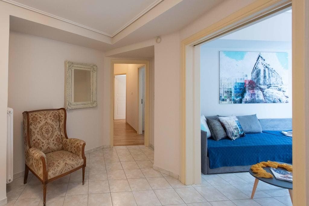 Blue Ark Romantic Studio under Acropolis