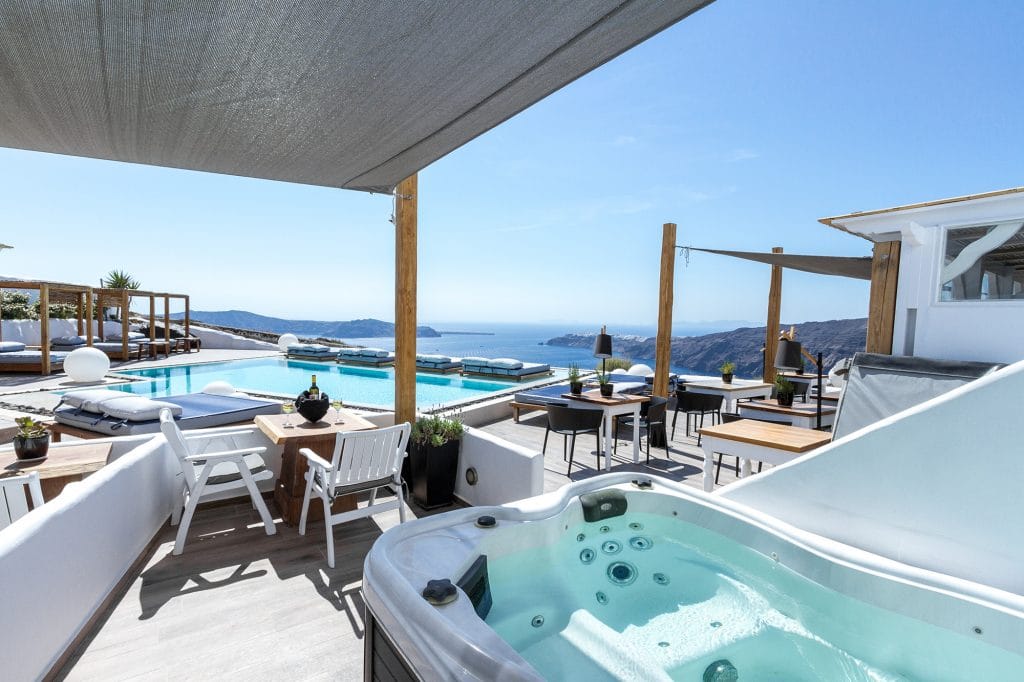 Amaze Suites