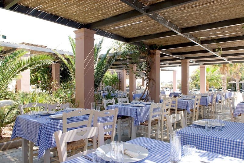 9 Muses Santorini Resort