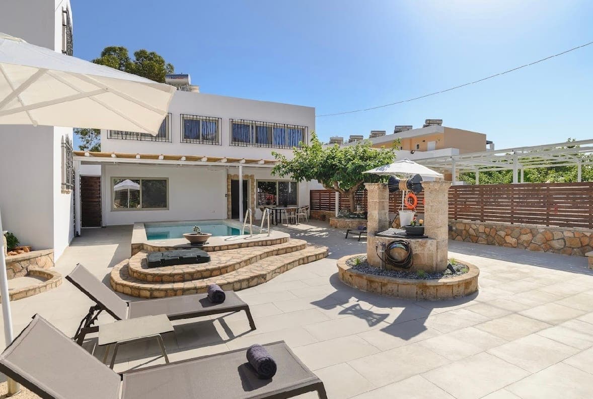 5 Senses Luxury Villa