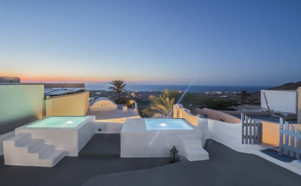 Aqua Serenity Santorini Luxury Suites