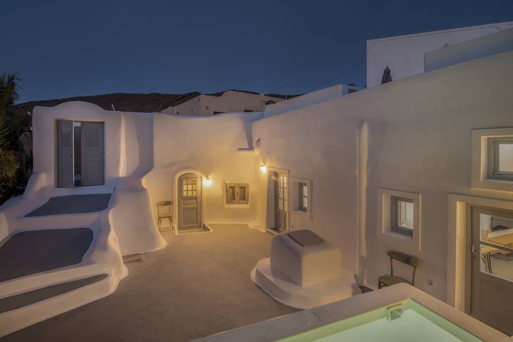 Aqua Serenity Santorini Luxury Suites