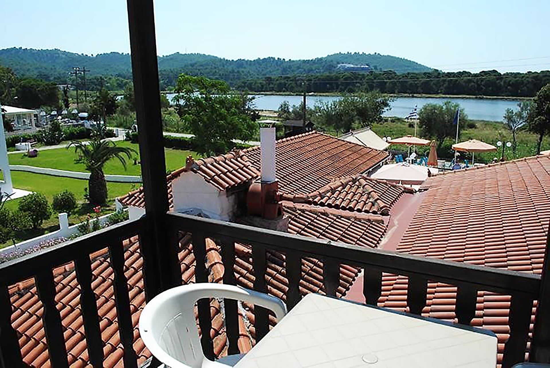 Koukounaries Beach Hotel