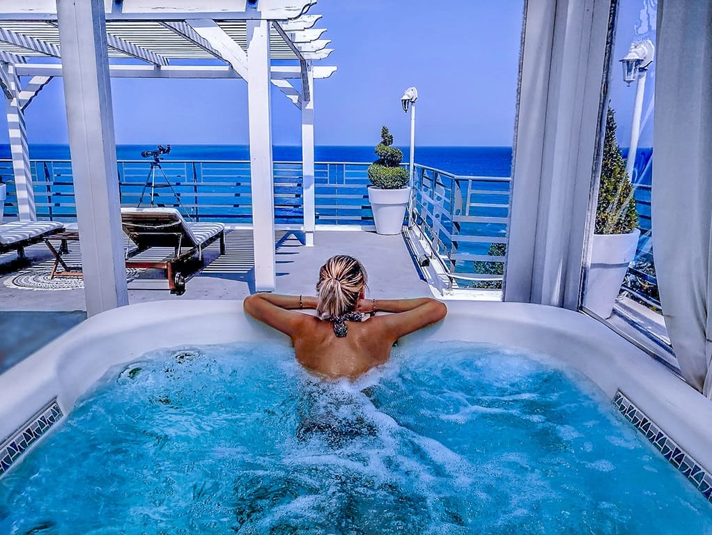 Panorama Suites & Spa