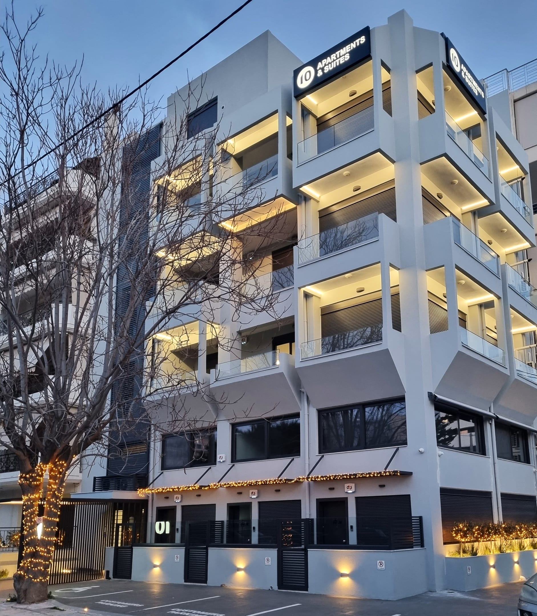 10 Apartments & Suites Athens