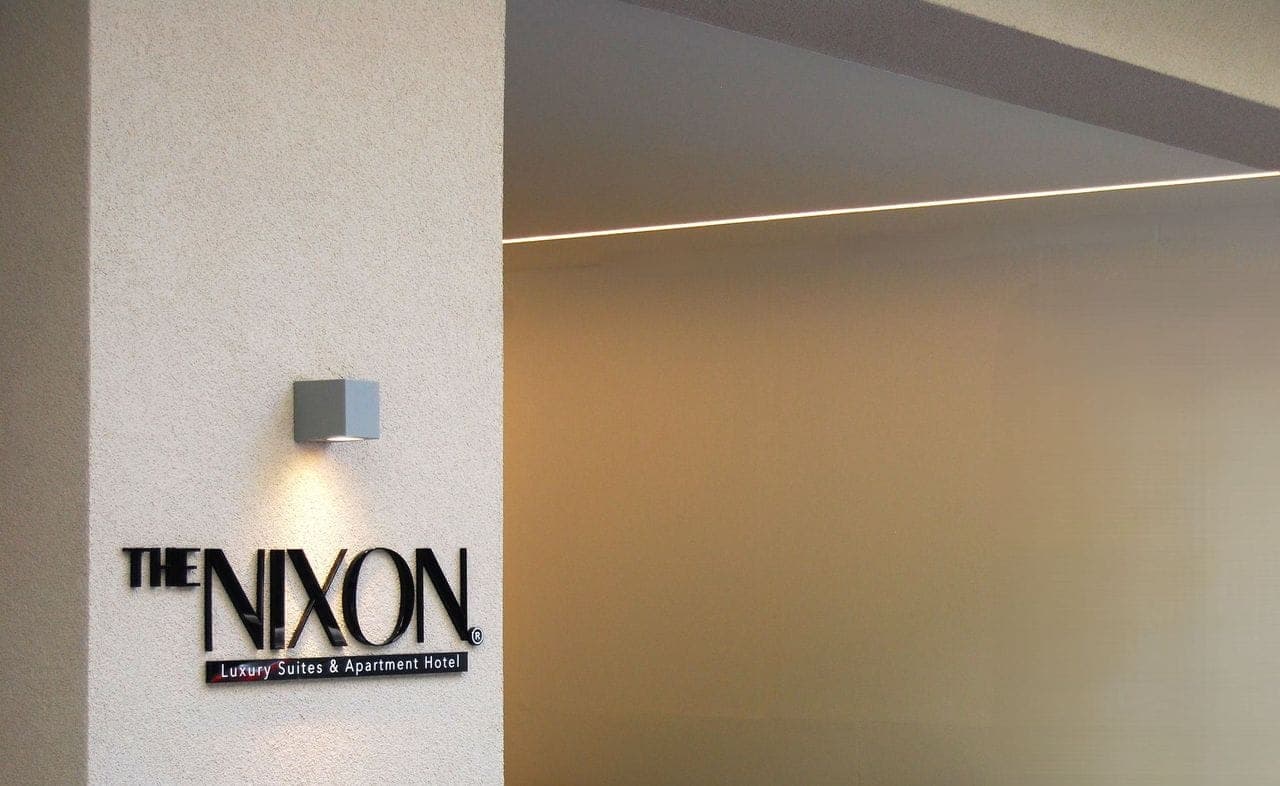 THE NIXON Luxury Suites and Apartments Athens
