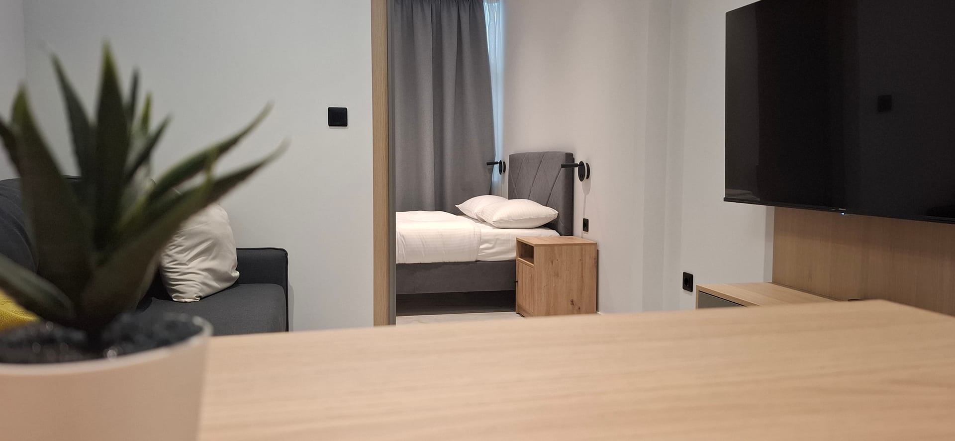 Ilion Apartments