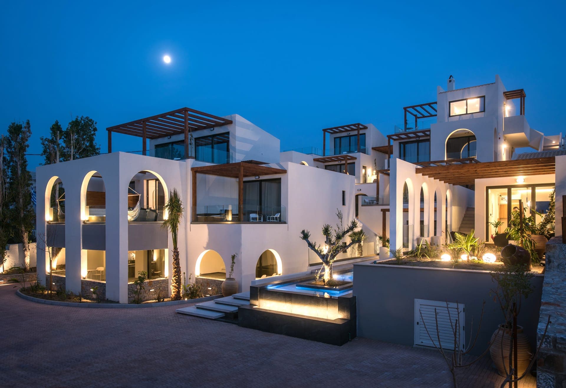 Vaya Suites