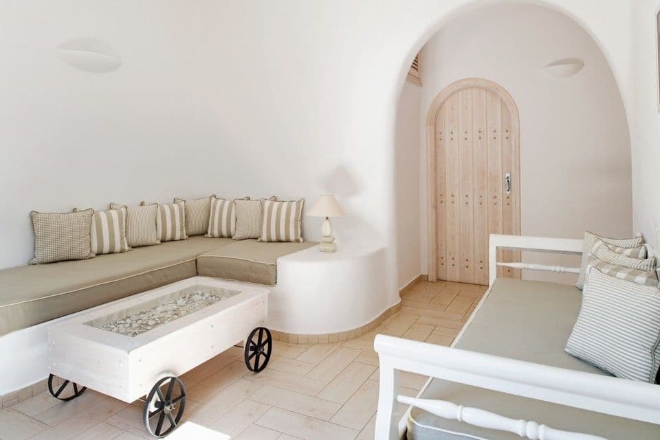 Evgenia Villas & Suites
