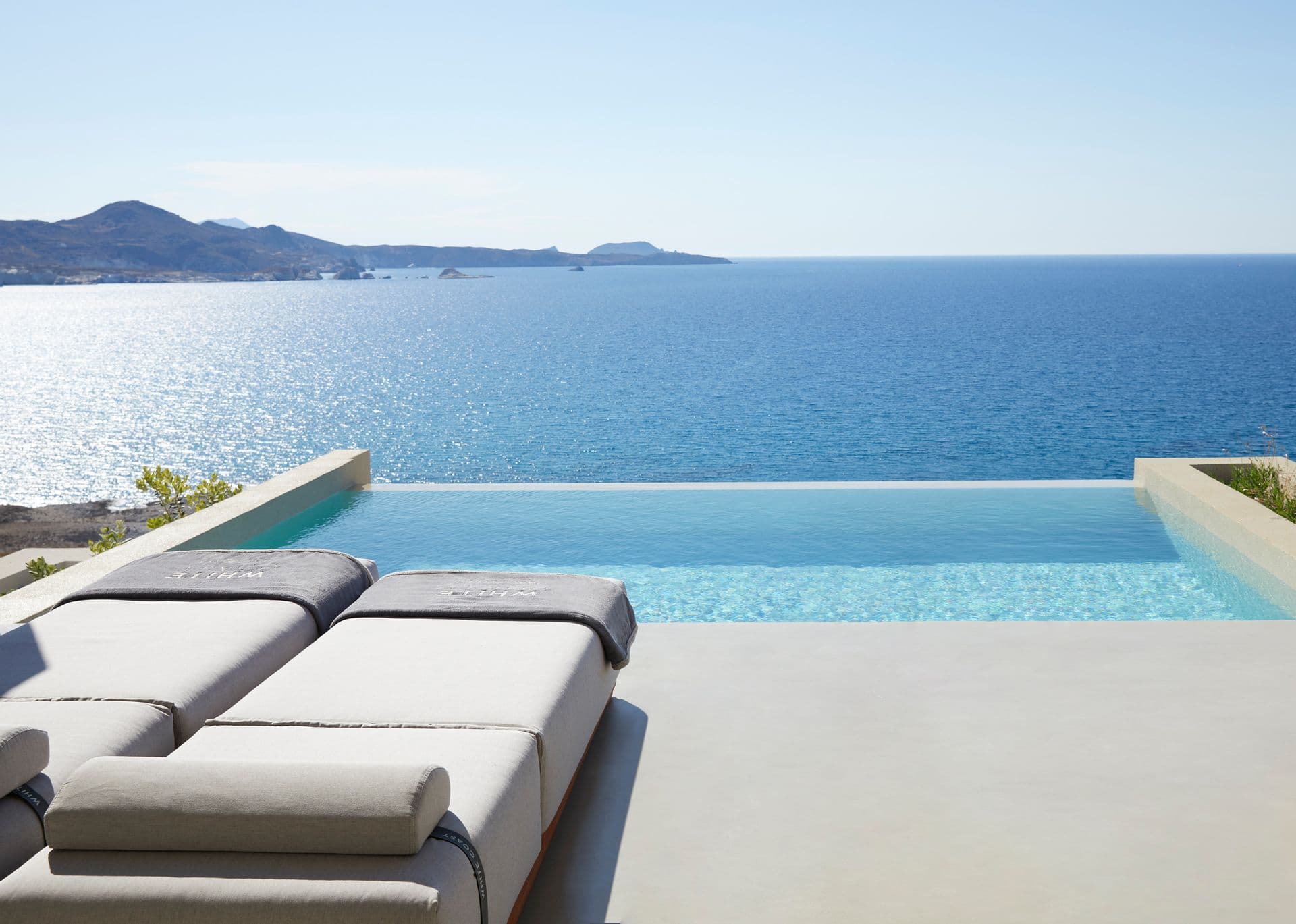 Domes White Coast Milos - Adults Only